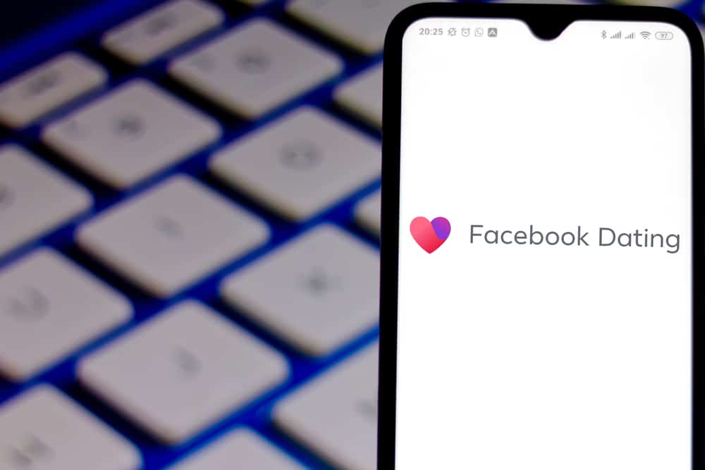 Facebook Dating on a smartphone